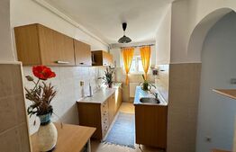 Apartament cu 2 camere, decomandat, etaj intermediar, Ultracentral