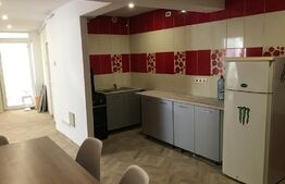 Casa cu 2 imobile, 2 camere, 140mp, Central