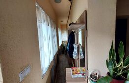 Doua case de vanzare pe un teren, Acatari