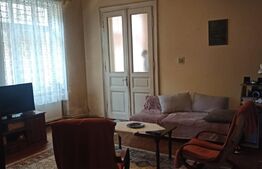 Casa 3 camere semicentral in curte comuna