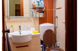 Apartament cu 3 camere, 2 bai, 67mp, balcon deschis, loc parcare, Pandurilor