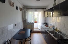 Apartament 3 camere, 76 mp, etaj intermediar, balcon lung, zona Unic 7 Noiembrie