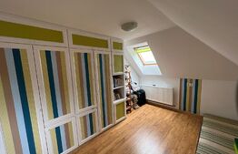 Casa cu etaj, 5 dormitoare, 230 mp, 600 mp suprafață teren, Corunca