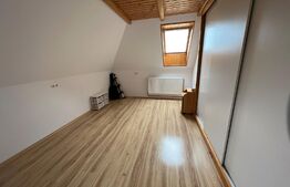 Casa cu etaj, 5 dormitoare, 230 mp, 600 mp suprafață teren, Corunca