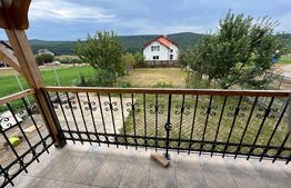 Casa cu etaj, 5 dormitoare, 230 mp, 600 mp suprafață teren, Corunca