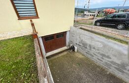 Casa cu etaj, 5 dormitoare, 230 mp, 600 mp suprafață teren, Corunca