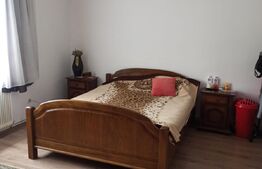 Casa cu 5 camere in zona Semicentrala