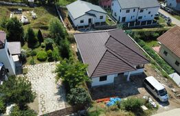 Casa 3 camere, 117mp utili, 500 mp teren cartier Sancraiul de Mureș 