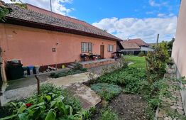 Casa cu 2 camere, 73mp, zona Piata de Rusi