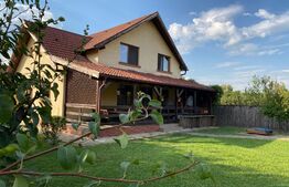 Casa cu 3 camere, 240mp, zona Sangeorgiu