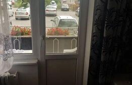 Apartament 2 camere,  44 mp, decomandat, zona Mall