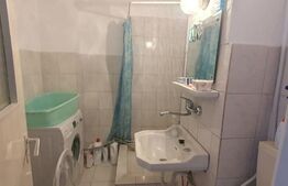 Apartament cu 4 camere, 79 mp utili, Est