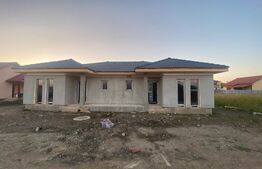 Duplex pe un nivel, 3 camere, semifinisat, 80 mp, Sancraiu de Mures