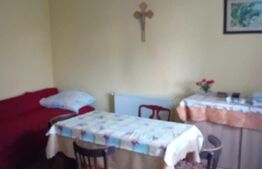 Casa cu 3 camere,100 mp utili, 4900 mp teren