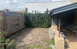 Casa cu 5 camere,390 mp utili,555 mp teren,in Santana de Mures