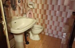 Apartament cu 3 camere, 70mp, zona Unirii REGHIN