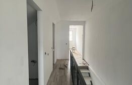 Casa duplex, 170 mp utili, 4 camere+ 2 la mansarda, Livezeni 