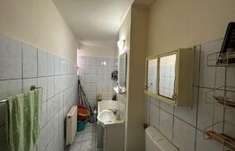 Apartament 3 camere, etaj intermediar, 58 mp, Luduș