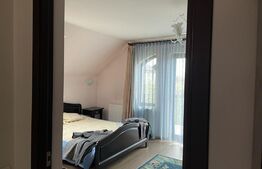 Casă cu 4 camere, 210 mp utili, curte spațioasă, zona Unirii