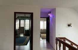 Casă cu 4 camere, 210 mp utili, curte spațioasă, zona Unirii