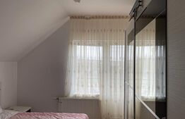 Casa cu 3 camere, 160 mp, Santana de Mures