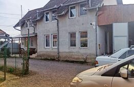 Casa cu 3 camere, 170 mp, Santana de Mures