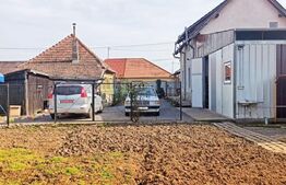 Casa cu 3 camere, 170 mp, Santana de Mures