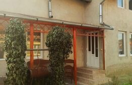 Casa cu 3 camere, 170 mp, Santana de Mures