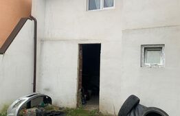 Casa cu 2 camere, 140 mp, Tarnaveni