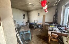 Casa cu 2 camere, 100 mp, teren 400 mp, zona pod Unirii