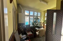 Casa cu 2 camere, 100 mp, teren 400 mp, zona pod Unirii