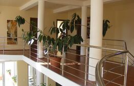 Casa cu 5 camere, 386 mp, Sangeorgiu de Mures, zona Apollo Spa