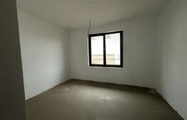 Casa cu 3 camere, 500 mp, zona Corunca