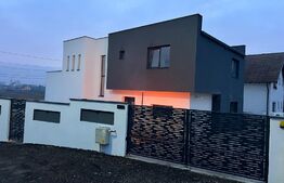 Vila 4 camere, 172 mp utili, teren 524 mp, Santana de Mures
