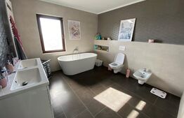 Casa 4 camere, 138mp, zona Unirii