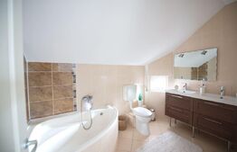 Casa cu 5 camere, 120mp,  Livezeni 