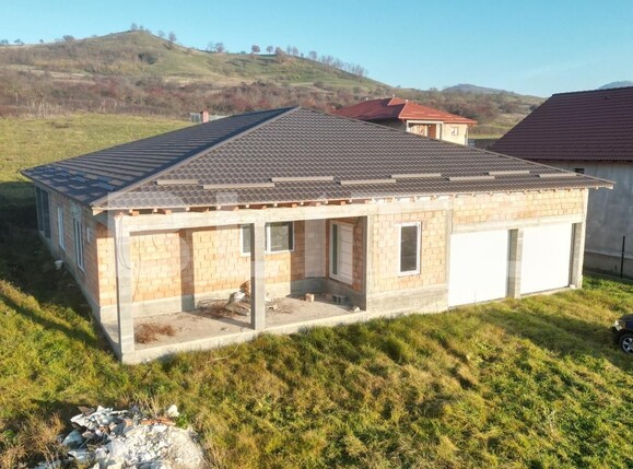 Casa de vânzare 4 camere Nord-Est - 134804CV | BLITZ Târgu Mureș | Poza1