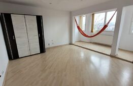 Apartament cu 3 camere, etaj intermediar, 2 bai, 7 Noiembrie