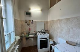 Casa cu 3 camere, 78mp, zona centrala