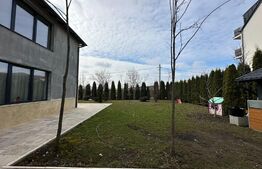 Casă de 454 mp, teren de 1000 mp, Livezeni