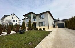 Casă de 454 mp, teren de 1000 mp, Livezeni