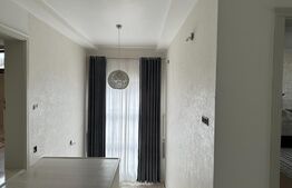 Casă de 454 mp, teren de 1000 mp, Livezeni