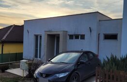 Casa 2 camere , 68mp utili,250 mp teren ,in Santana de Mures