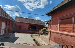 Doua case, 4 camere, 163mp utili, zona Cerghizel