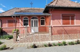 Doua case, 4 camere, 163mp utili, zona Cerghizel