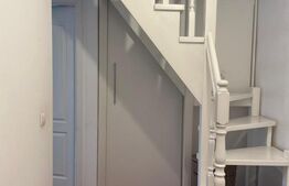 Casa de 3 camere, 120mp, curte comuna, in zona Cetatii Medievale