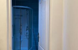 Casa de 3 camere, 120mp, curte comuna, in zona Cetatii Medievale