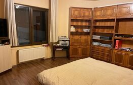 Case ,225mp, 45mp, 5 camere , zona Remetea