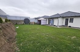 Casa 4 camere, 140mp, zona Ivanesti