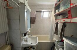 Apartament de 2 camere, decomandat, 54 mp si copertina in spatele blocului,Tudor